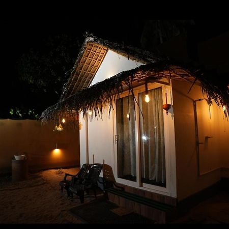 Tripsea Beach Villa Alappuzha Exterior photo