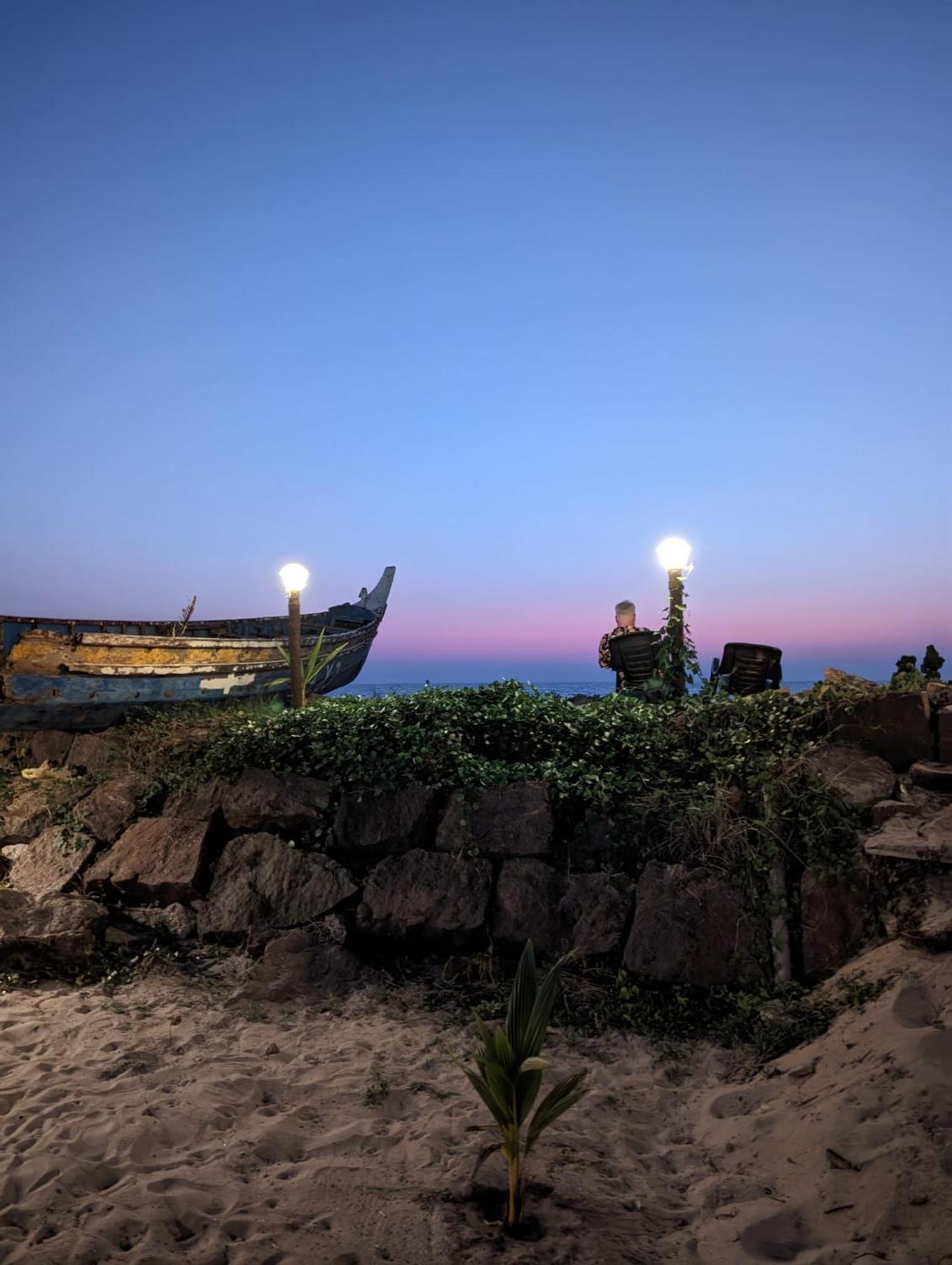 Tripsea Beach Villa Alappuzha Exterior photo